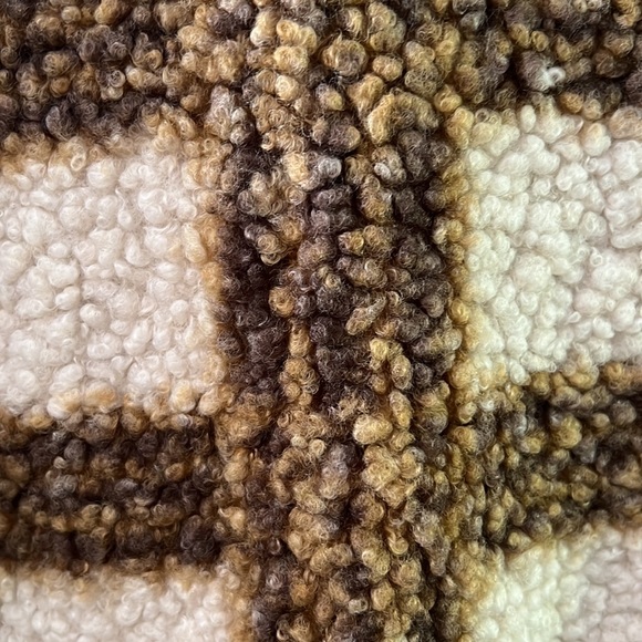 HYFVE Juniors sherpa jacket plaid camel brown off white size Large - Picture 9 of 14